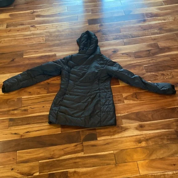 Women’s The North Face long black winter jacket. Incredibly warm. Size small. - Picture 5 of 5